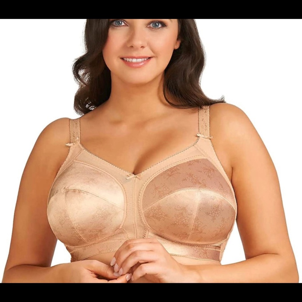 NWOT• Goddess Clara Soft Cup Bra